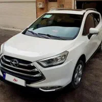 راننده با خودرو جک s3