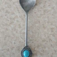 قاشق نقره ای