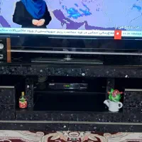 ویترین و میز تلویزیون|بوفه، ویترین، کنسول|شیراز, ابیوردی|دیوار