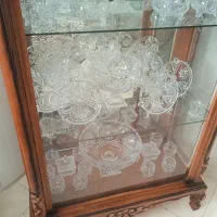 بوفه همراه با چینی چک.تخفیف هم دارد