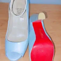 کفش برند کارکرده