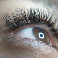 کاشت و اکستنشن مژه لیفت و لمینت مژه و ابرومیبد|خدمات آرایشگری و زیبایی|میبد, |دیوار