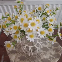 گلدان وگل