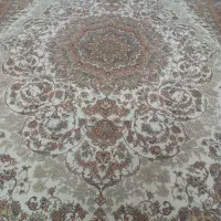 فرش ۱۲متری کرم رنگ ۷۰۰شانه