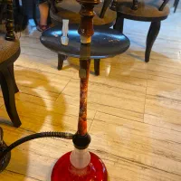 قلیان زن در کافی شاپ