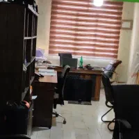 ۲۵ متر دفتر اداری و ۲۰ متر انبار