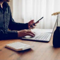 فرصت ویژه درآمد میلیونی با گوشی روزانه