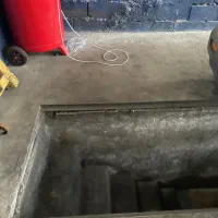 اجاره گاراژ ۲۳۰ متری خیابان لاهیجان|اجارهٔ مغازه و غرفه|رشت, حومه رشت|دیوار