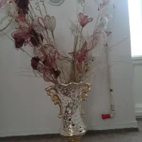 یک عددگلدان سالم وزیبا با گل