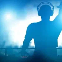 دی جی و نورپردازی حرفه‌ای مجالس و مهمانی‌ها(DJ)