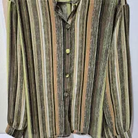 تعدادی لباس زنانه درحدنو