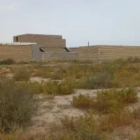 زمین 150 متری