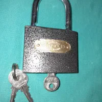 قفل اویز بزرگ قدیمی نو اکبند