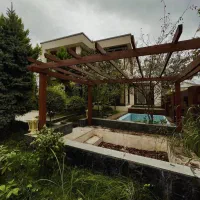 ویلاجنگلی400متر-دوبلکس-سندرسمی-سرسبز-استخردار