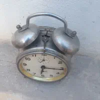 ساعت رومیزی قدیمی زنگدار