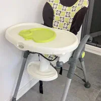 تخت و گهواره نوزاد و صندلی غذا مامالاو کودک