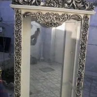 بوفه تمیز پشت آینه