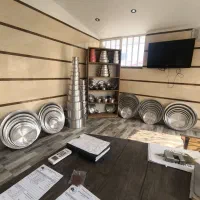 ظروف آلومینیوم روحی روی ابکش قابلمه تابه کاسه سینی