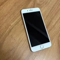 اپل iPhone 8 Plus با حافظهٔ ۶۴ گیگابایت