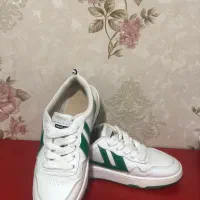 کتونی سفید سایز 40|کیف، کفش، کمربند|اسلام‌شهر, شهرک الهیه|دیوار