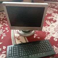 مانیتور و کیبورد