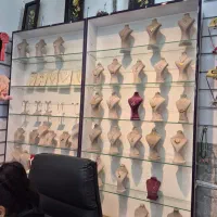 فروش دکور و ویترین مغازه