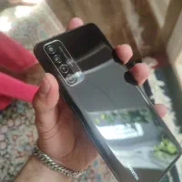 y7a  هواوی ۱۲۸ گیگ با لوازم|موبایل|یزد, |دیوار