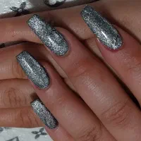 کاشت ناخن|خدمات آرایشگری و زیبایی|کرج, گلشهر|دیوار