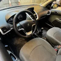 ۲۰۷ دنده ای مدل ۹۷|خودرو سواری و وانت|اصفهان, پارک مشتاق|دیوار