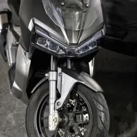 agv مدل ۱۴۰۲ کم کار|موتورسیکلت|تهران, فردوس|دیوار