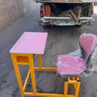 خانم اکبرنژاد *نیمکتی * رئیس دانشگاه