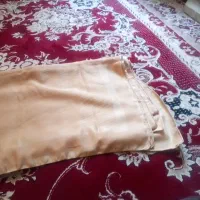 روسری کرپ رنگش کرمی نوی نو