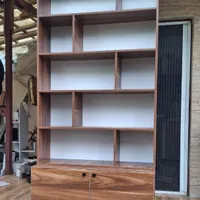 کتابخانه. شلف. قفسه دیواری. کمد|کتابخانه، شلف، قفسه‌های دیواری|رشت, بازار|دیوار