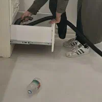 خدمات ونظافت واحدتخلیه و نوساز+پله مشاعات پارکینگ