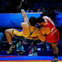 حریف تمرین ورزش کشتی