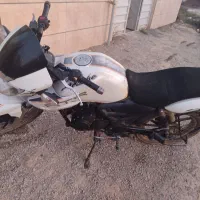 آپاچی 180