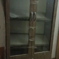 کمد نو فروش به جهت جابجایی|کتابخانه، شلف، قفسههای دیواری|شیراز, قلات|دیوار
