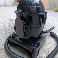 جاروبرقی داخل کارتون