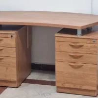 میز اداری یا میز تحریر با کشودار