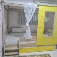تخت ازکودکی تا جوانی