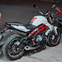 بنلی ۳۰۰ در حد صفر