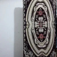 پشتی قالینی دو نفره گل برجسته در حد نو