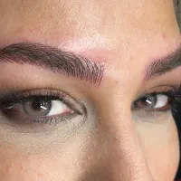 مدل برای شید لب میکرو ابرو و بن مژه