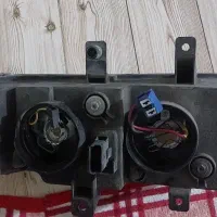 چراغ سمت راست یک عدد سمند ویک عدد پرشیا