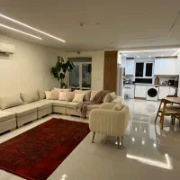 110 متری طبقه اول واحد جلو فول امکانات