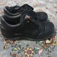 کفش کار و لباس کار