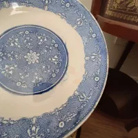 تعدادی بشقاب وکاسه قدیمی  آنتیک زیبا|کلکسیون اشیاء عتیقه|همدان, |دیوار