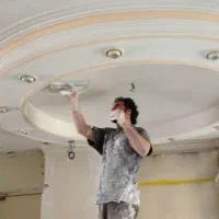 کاشی کار ، دیوار چین ، گچ کار و بنا حرفه‌ای هستم