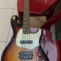 گیتار بیس کورت