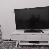 تلویزیون ۴۲ اینج